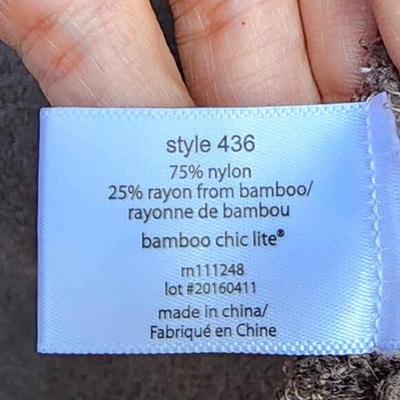 Barefoot Dreams 436 Bamboo Chic Lite Calypso Knit Ombre Cardigan Wrap S/M - Picture 6 of 7